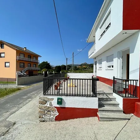 公寓 Apartamento De Planta Baja, Con Terraza,barbacoa, Mesa Y Sillas..